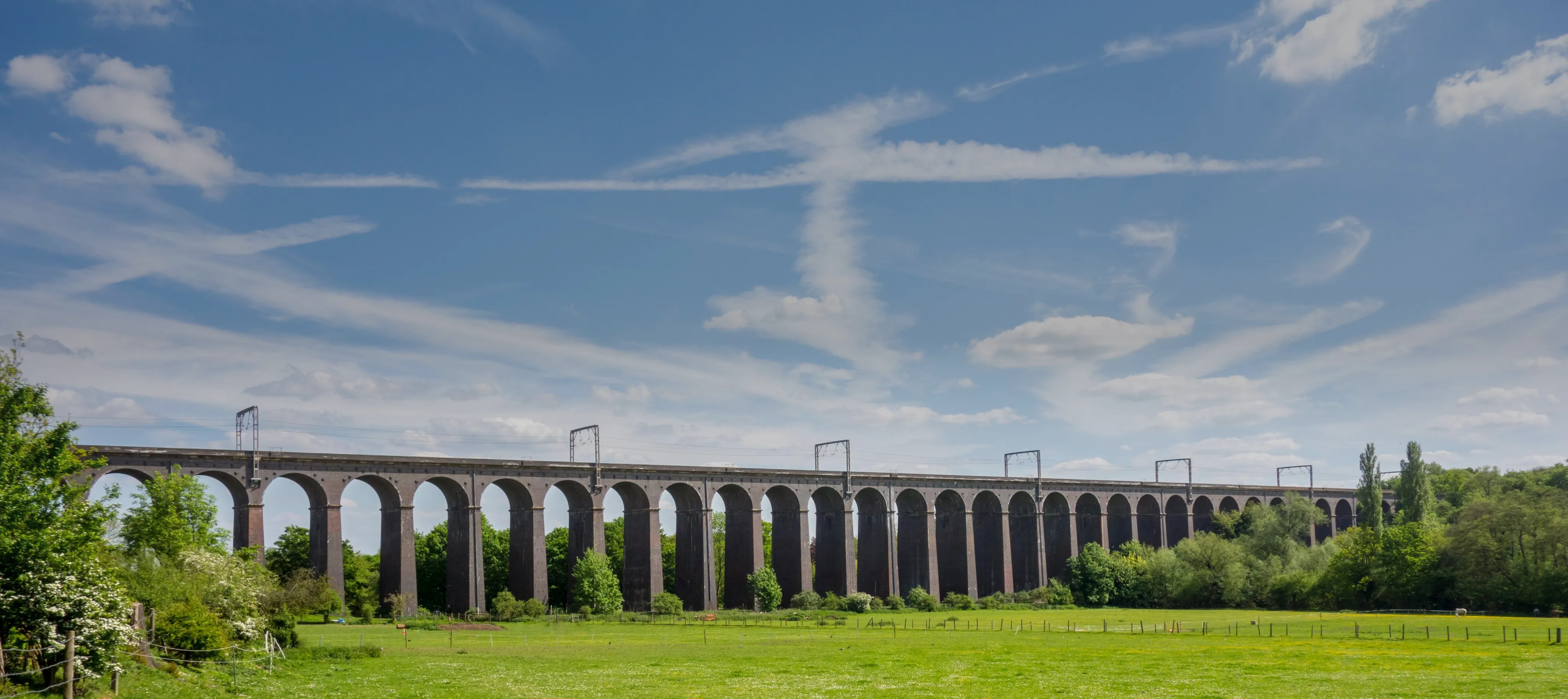 The Welwyn Viaduct on a sunny day